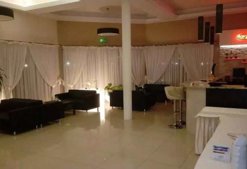 Majatalo Restauracja Hotel Graal