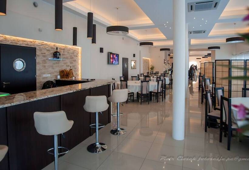 Пансион Restauracja Hotel Graal