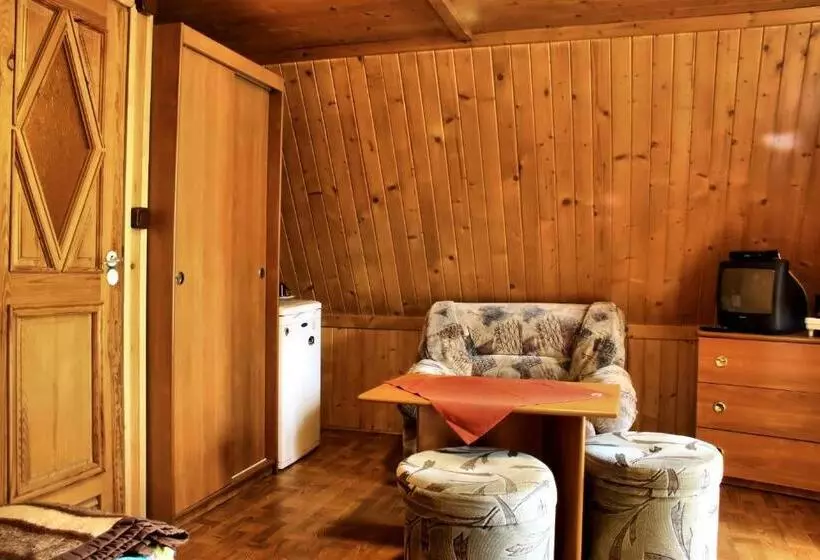 リゾートホテル Camping Pod Krokwią