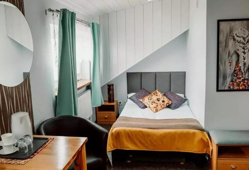 ユースホステル Browar Osjann   Pokoje Gościnne