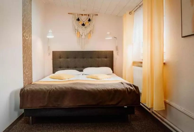 ユースホステル Browar Osjann   Pokoje Gościnne