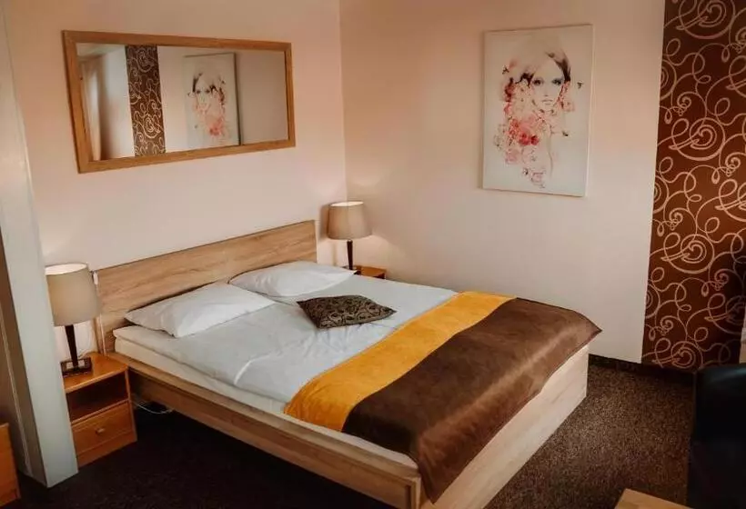 ユースホステル Browar Osjann   Pokoje Gościnne