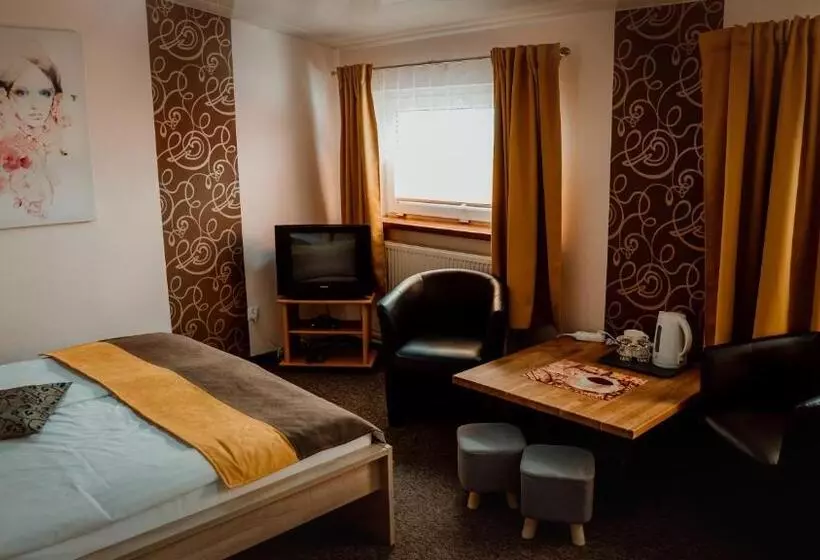 ユースホステル Browar Osjann   Pokoje Gościnne