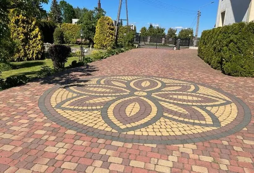 Retkeilymaja Villa Regina   Spokojna Okolica   100 Metrów Od Lasu