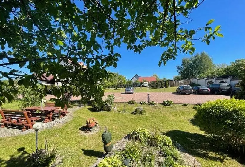 Retkeilymaja Villa Regina   Spokojna Okolica   100 Metrów Od Lasu