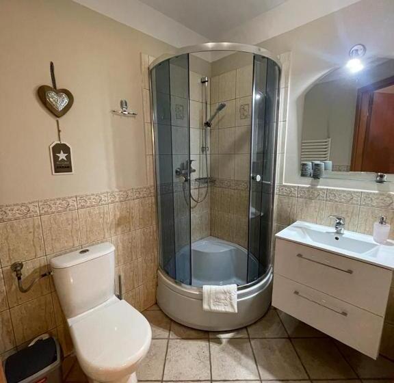 호스텔 Villa Regina Spokojna Okolica 100 Metrów Od Lasu