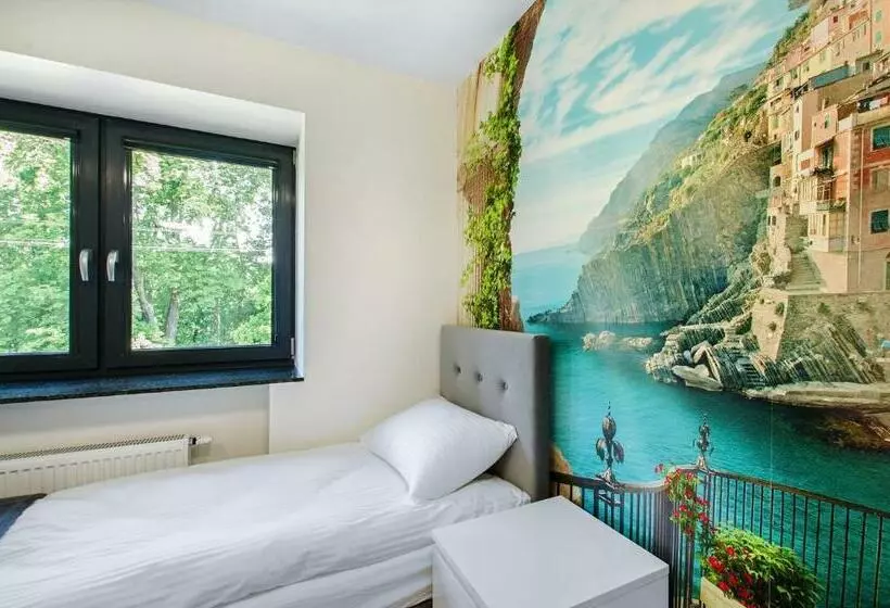 تختخواب و صبحانه Bema Rooms