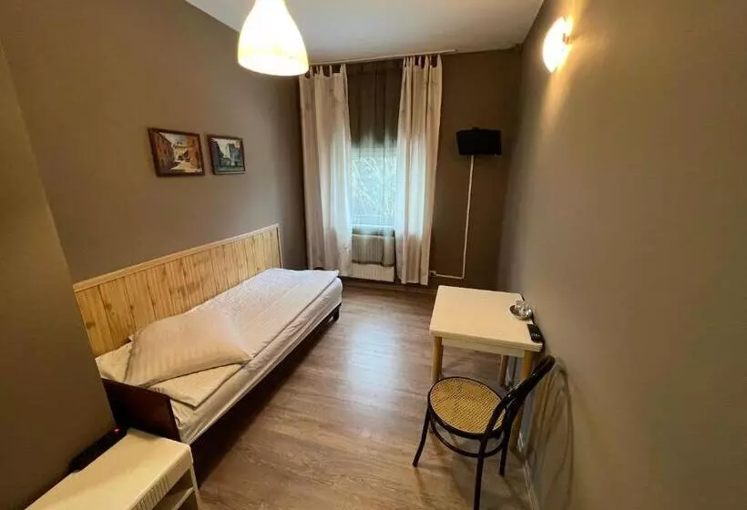 Aamiaismajoitus (B&B) Gościniec Pod Furą
