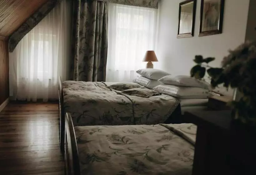 تختخواب و صبحانه Kamienica Sporting