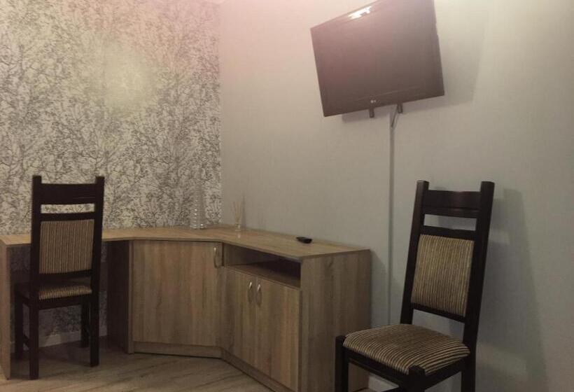 ベッドアンドブレックファースト Laura