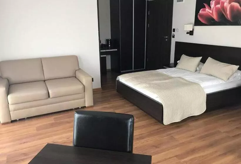 Aamiaismajoitus (B&B) Luna