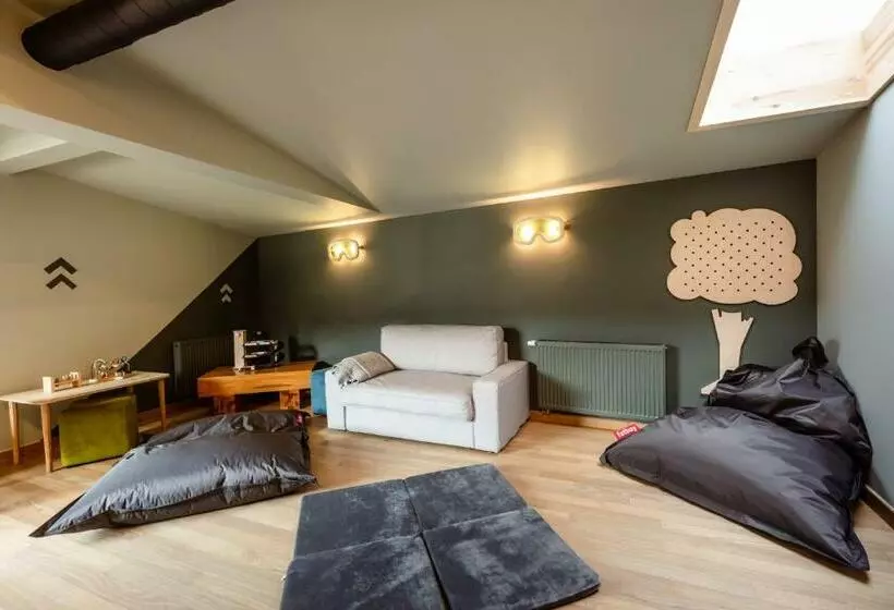 Aamiaismajoitus (B&B) Villa Cam In Ski