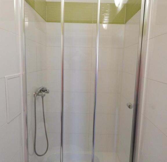 Hostel Wólka Kosowska Z Prywatnymi łazienkami