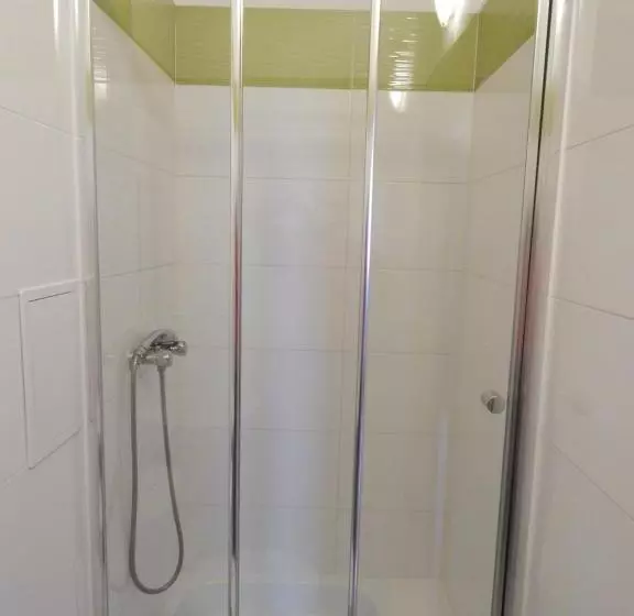 Hostel Wólka Kosowska Z Prywatnymi łazienkami