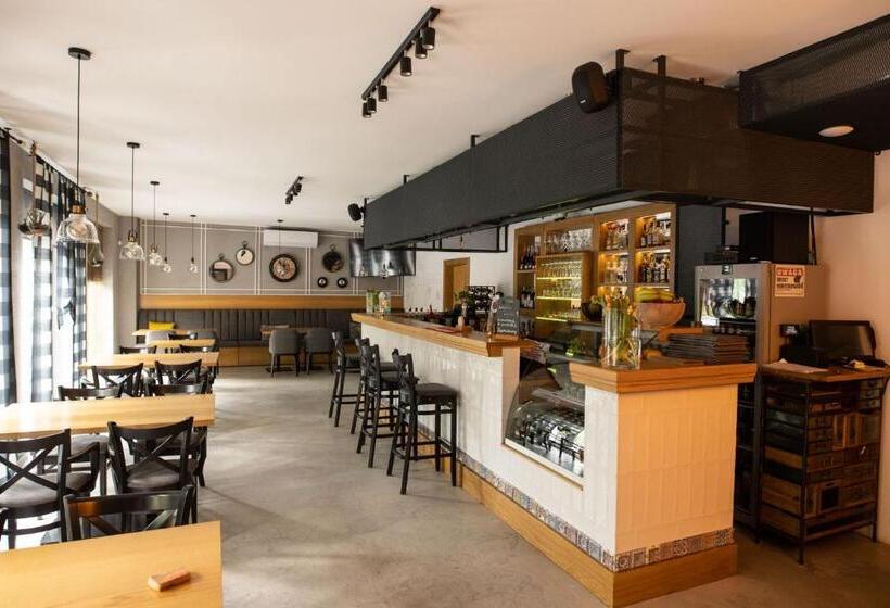 בית מלון כפרי Chrobrego9