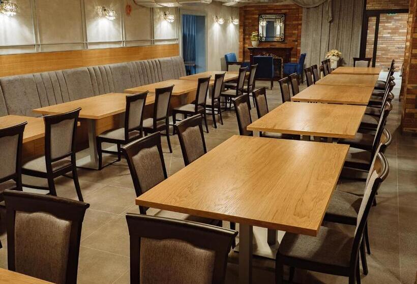 בית מלון כפרי Chrobrego9