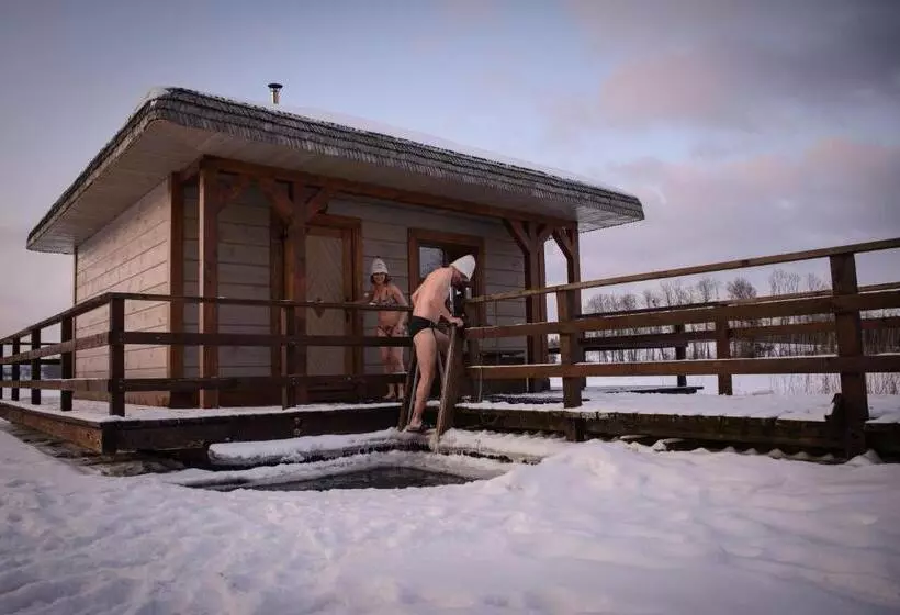 Hotelli Folwark łękuk