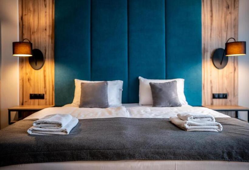 Otton Charzykowy Bed&restaurant