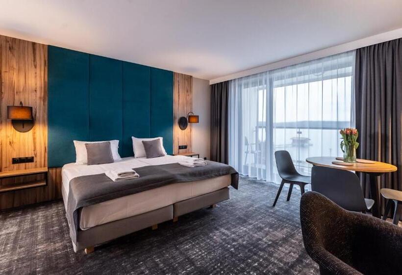 Otton Charzykowy Bed&restaurant