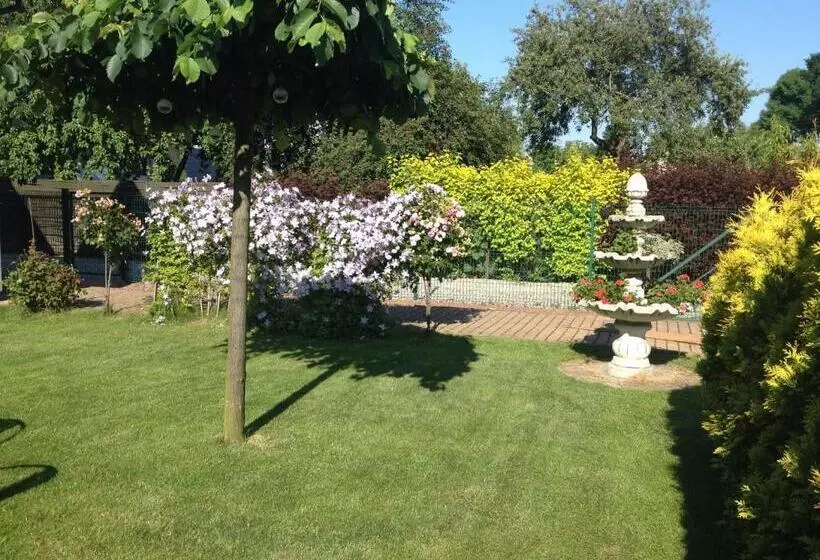 ペンション Pokoje Hotelowe Wiktoria