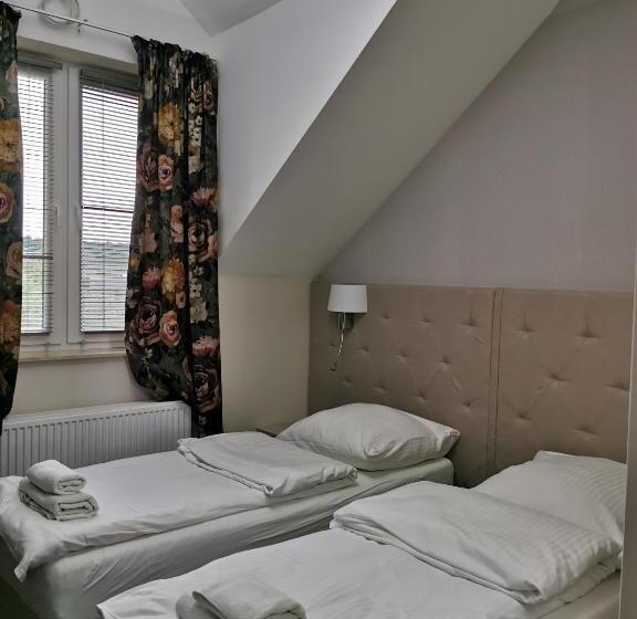 بنسيون Rezydencja Pod Pieprzówkami