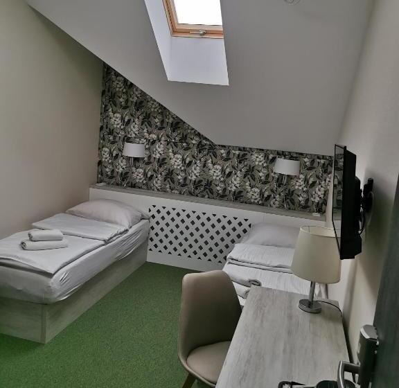 بنسيون Rezydencja Pod Pieprzówkami