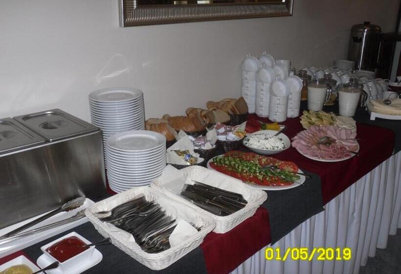 호스텔 Villa Sulejówek