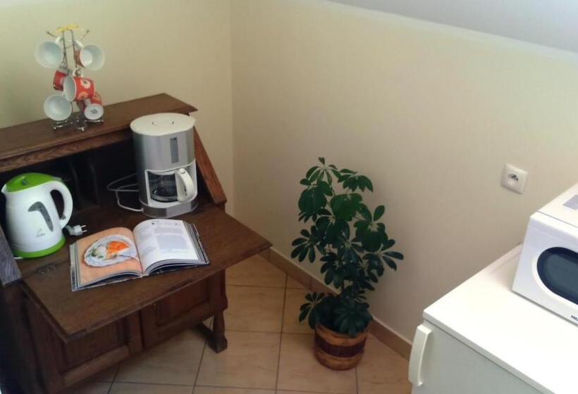 تختخواب و صبحانه Bakster