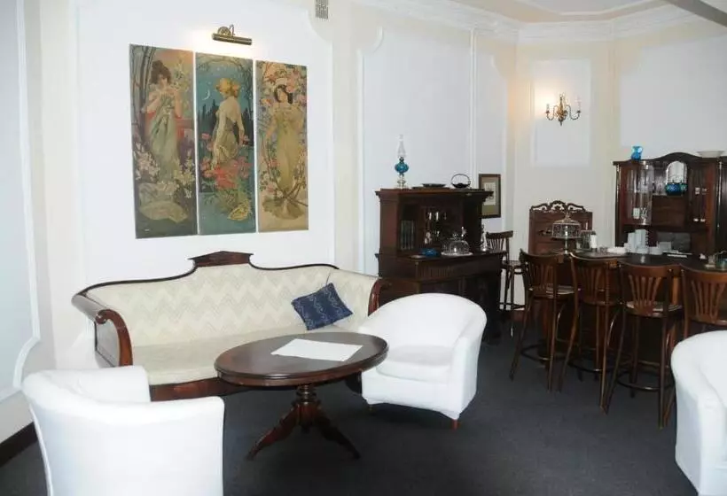 تختخواب و صبحانه Czerwony Dwór