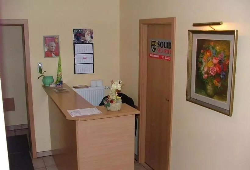 تختخواب و صبحانه Dom Gościnny Pod Brzozami