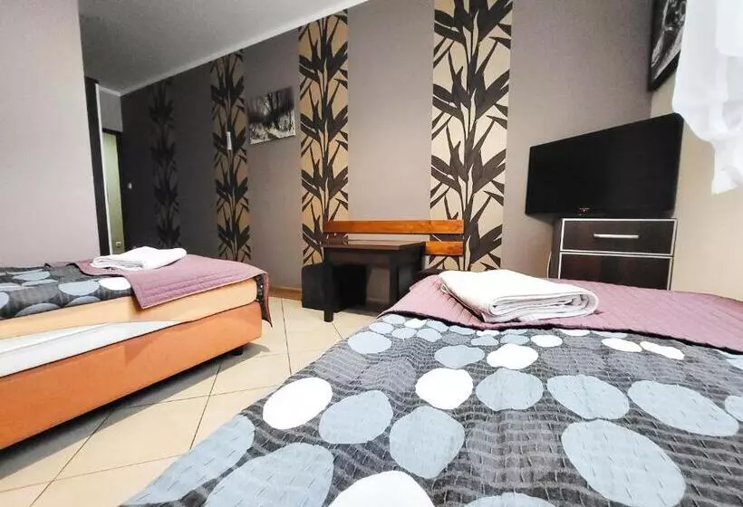 Aamiaismajoitus (B&B) Pensjonat Li Mar