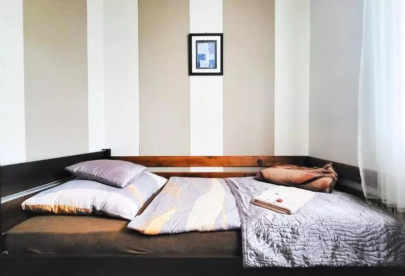 Aamiaismajoitus (B&B) Pensjonat Li Mar