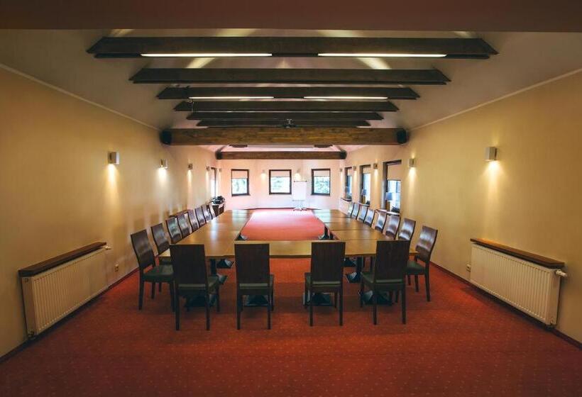 تختخواب و صبحانه Skalny