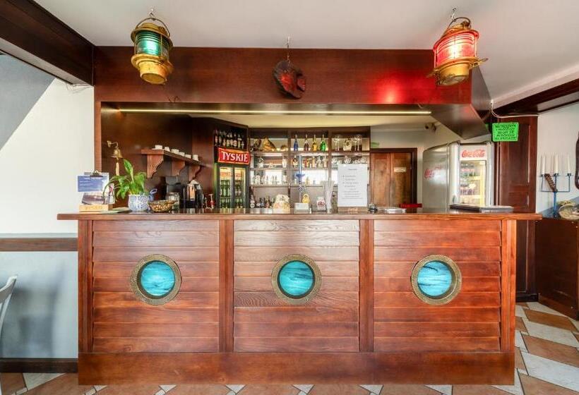 تختخواب و صبحانه Tawerna Cicha Przystań