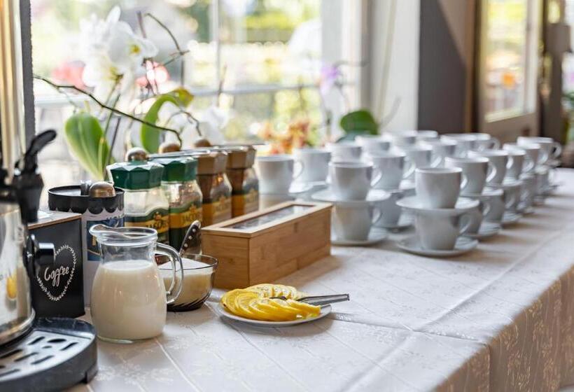 تختخواب و صبحانه Tawerna Cicha Przystań