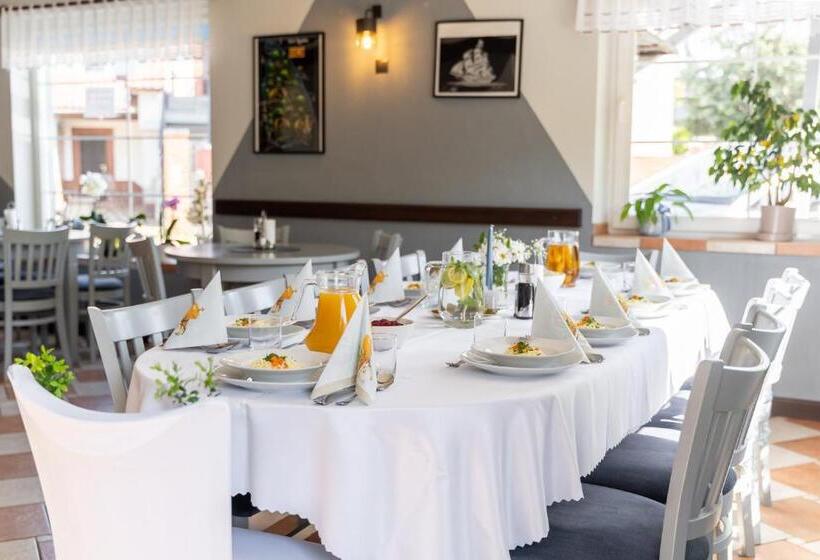 تختخواب و صبحانه Tawerna Cicha Przystań