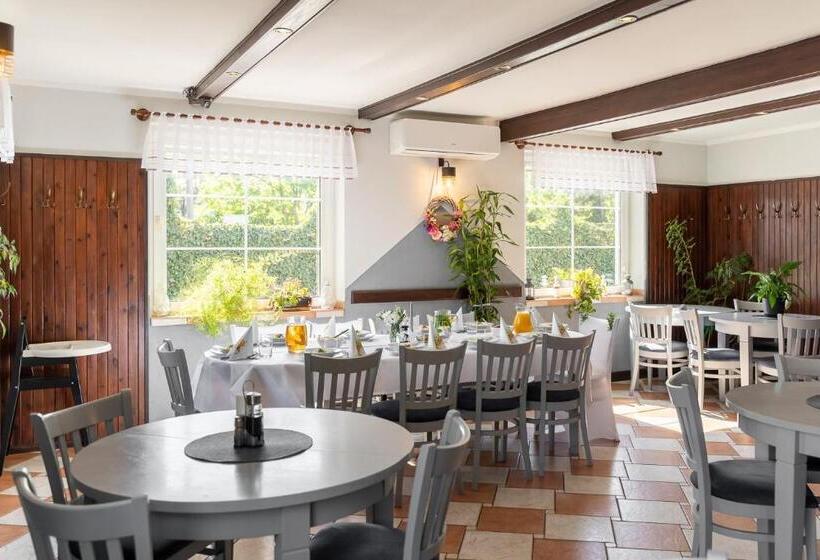 تختخواب و صبحانه Tawerna Cicha Przystań