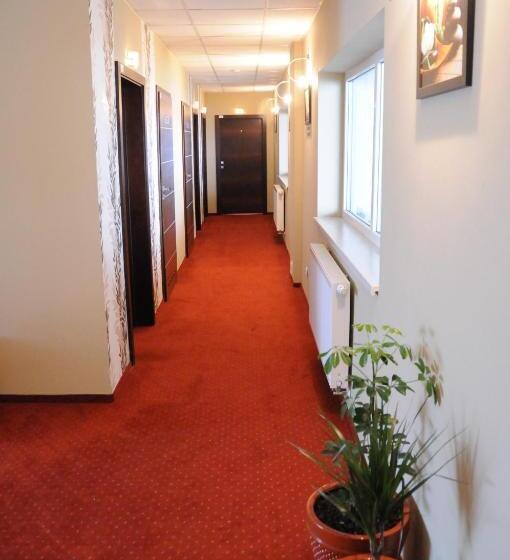 مبيت وإفطار Tenis Club