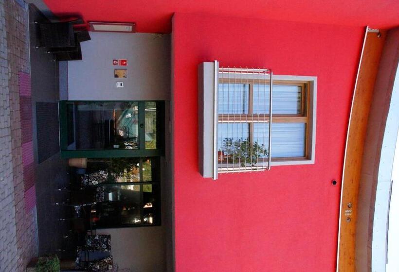 مبيت وإفطار Tenis Club