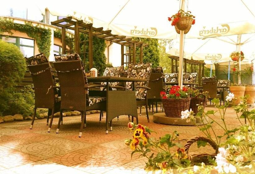 مبيت وإفطار Tenis Club