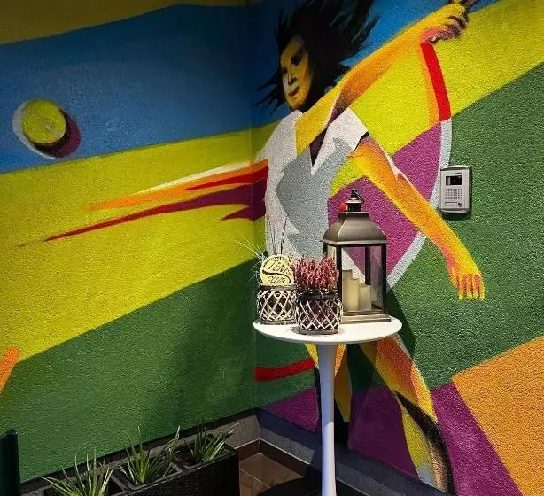 ベッドアンドブレックファースト Tenis Club