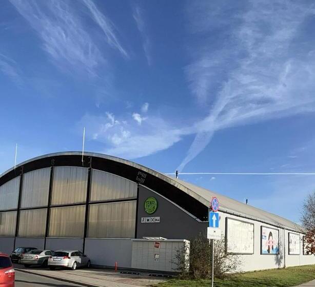 مبيت وإفطار Tenis Club