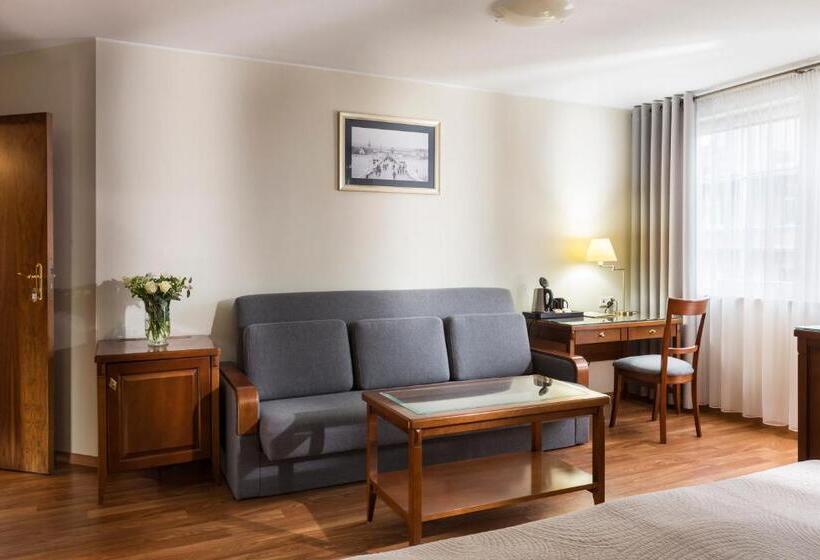 مبيت وإفطار Willa Marea