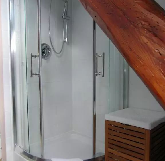 Aamiaismajoitus (B&B) Willa W Ogrodzie