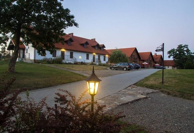 酒店 Dwór Kombornia   Folwark