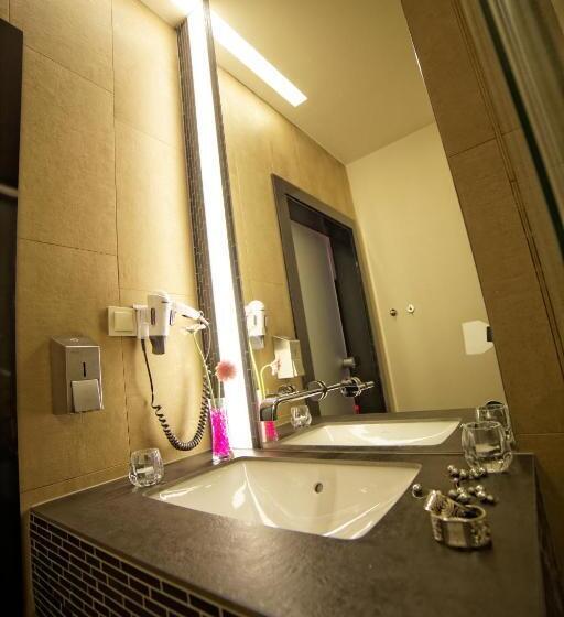 בית מלון כפרי Martina