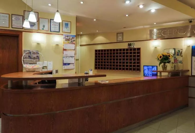 هتل Nat Krynica Zdrój