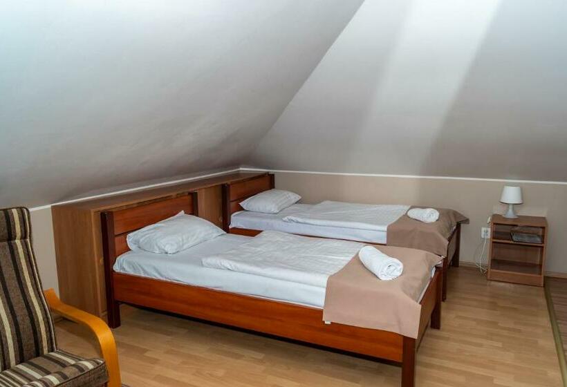 ペンション Dworek Zacisze