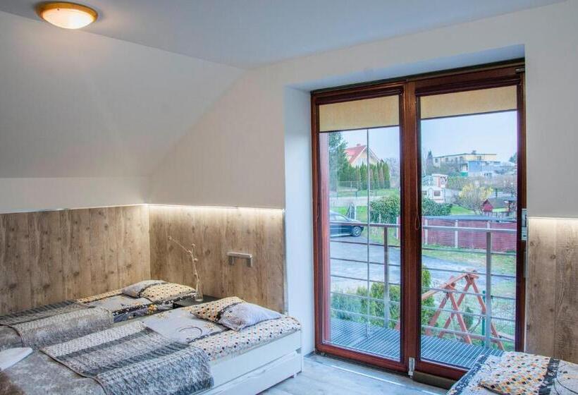 펜션 Noclegi Nafali Rewa