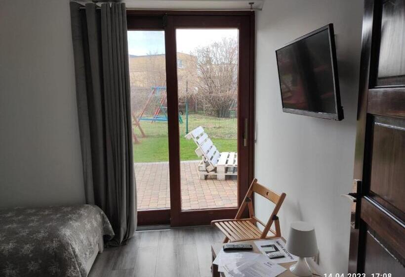 بنسيون Noclegi Nafali Rewa